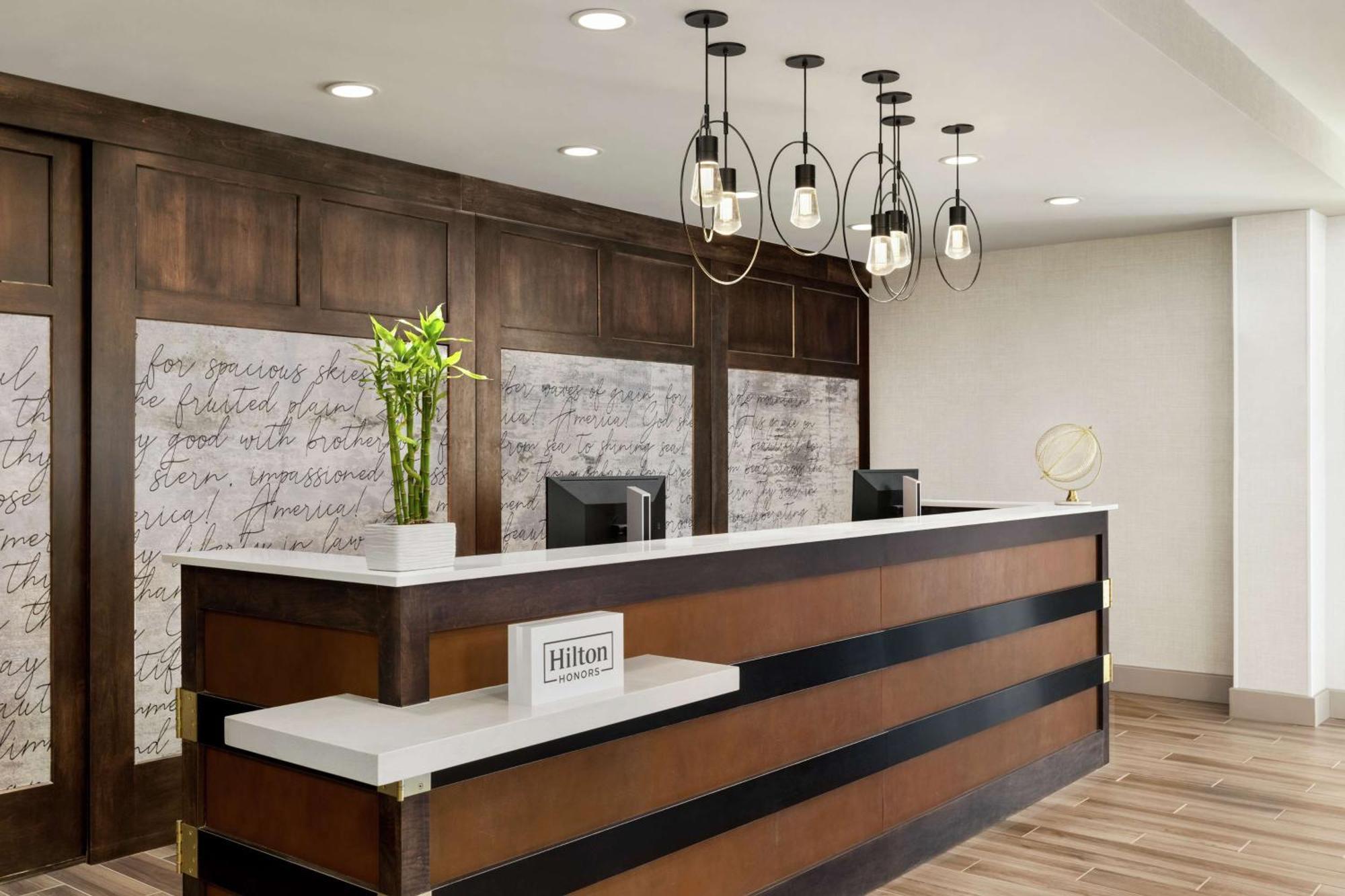 Homewood Suites By Hilton Карлайл Екстериор снимка